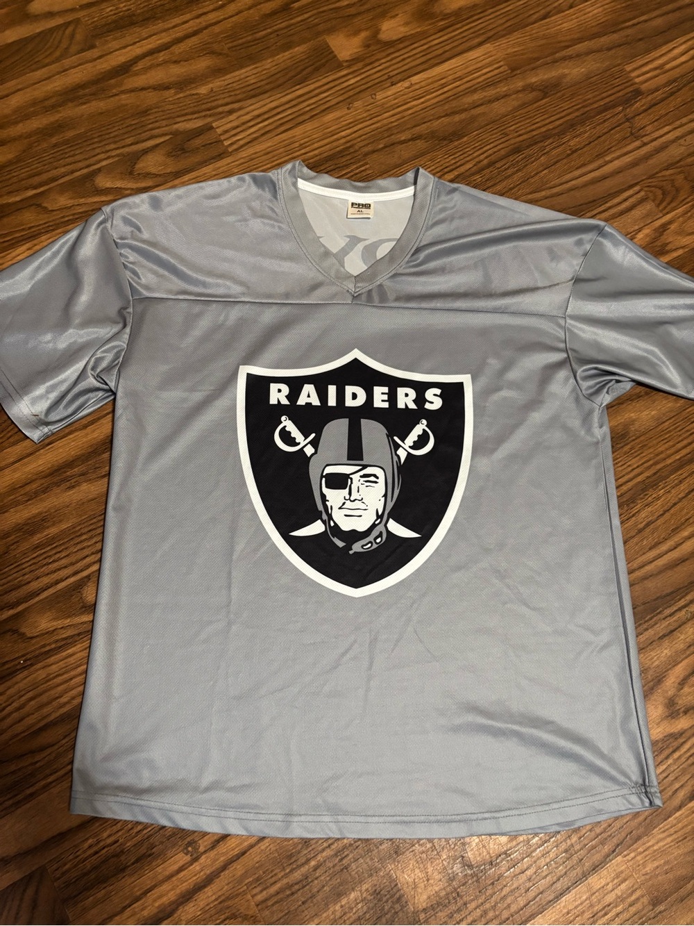 2025 Boyd Gaming * Las Vegas Raiders V Neck Jersey Style Shirt * Large.